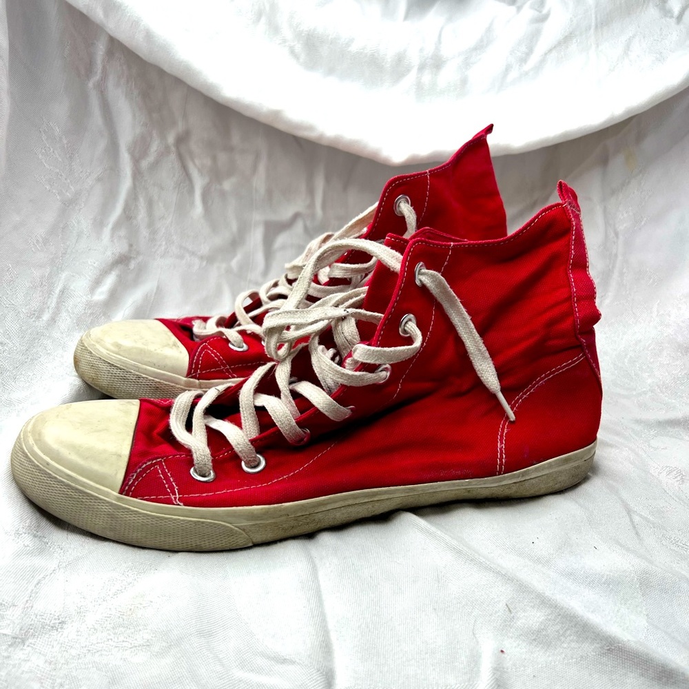 Target Brand Chucks Size 10 Mossimo